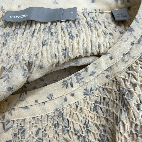 VINCE Yellow Smocked Silk Floral Button Down Blouse Size Medium - Picture 8 of 10